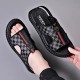 Sandals Men 2023 Summer Summer New New Soft Bottom Beach Shoes Dual -Use Dermis ، Air -breathable non -slip ، يرتدي أحذية الرجال